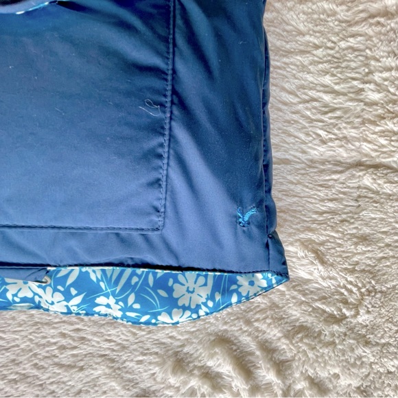 American Eagle Blue Reversible Down Puffer Vest Medium - Picture 6 of 10